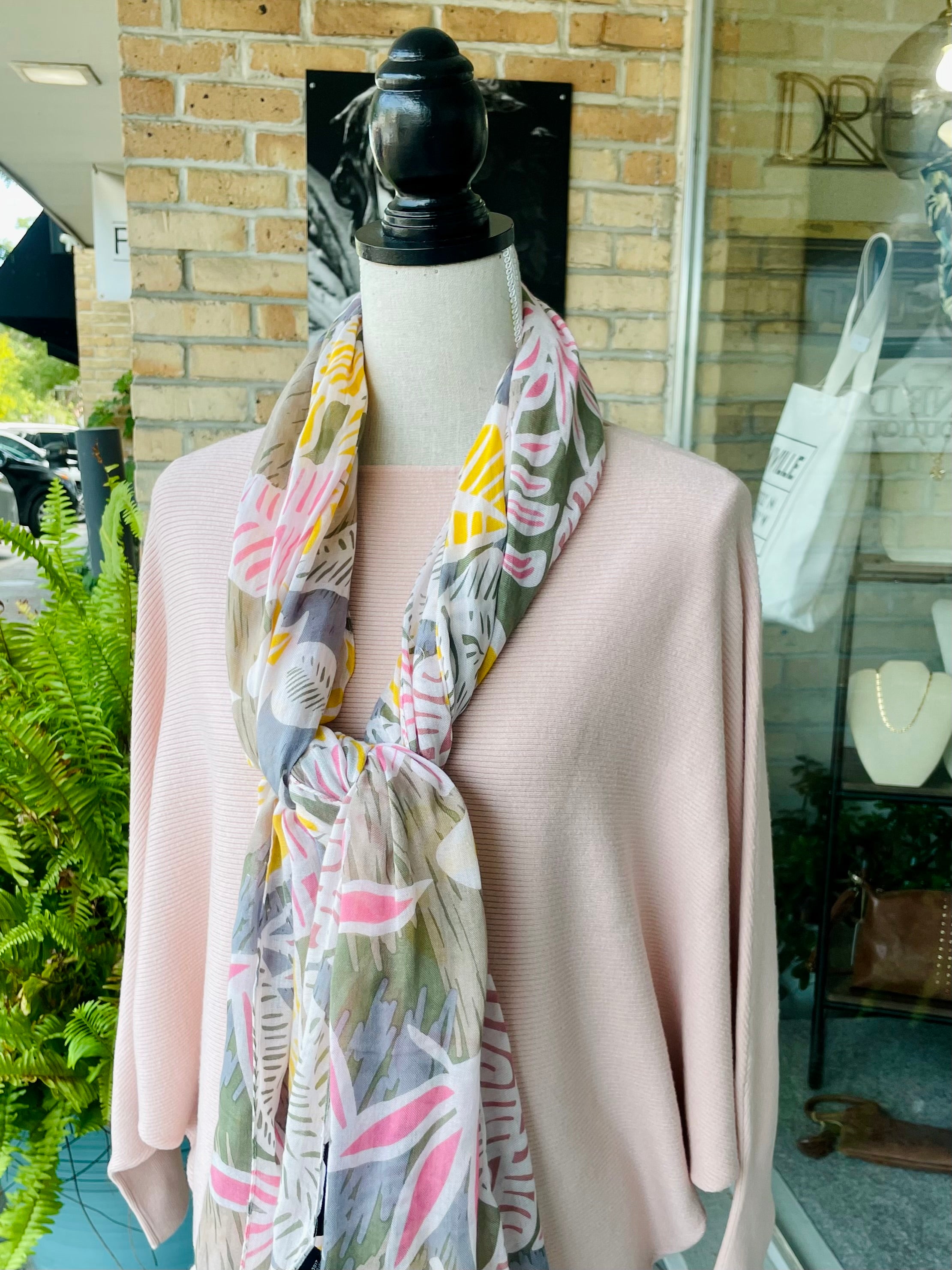 Melissa Scarf