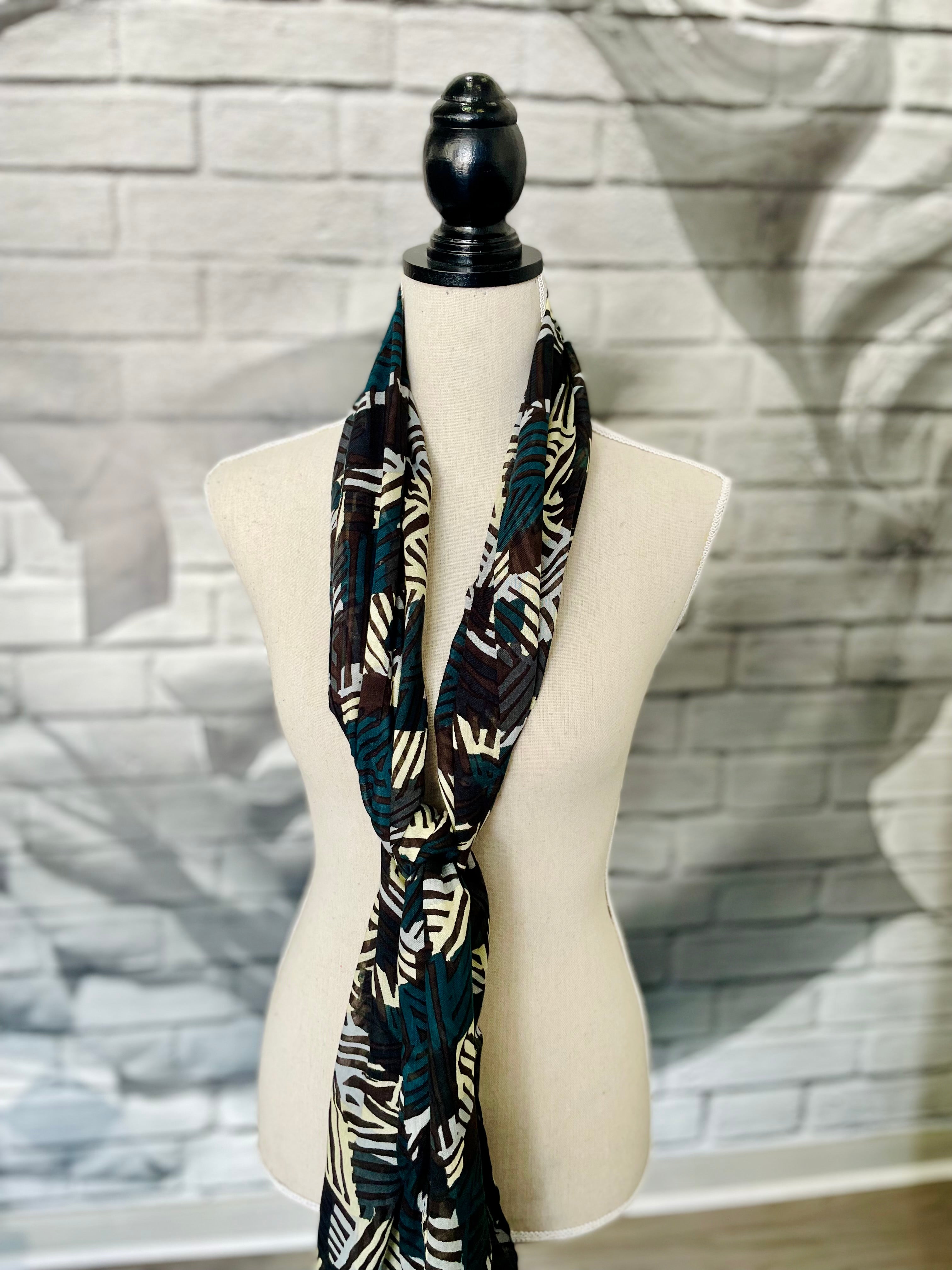 Leto Scarf