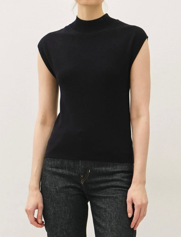 Mira Mockneck Blouse