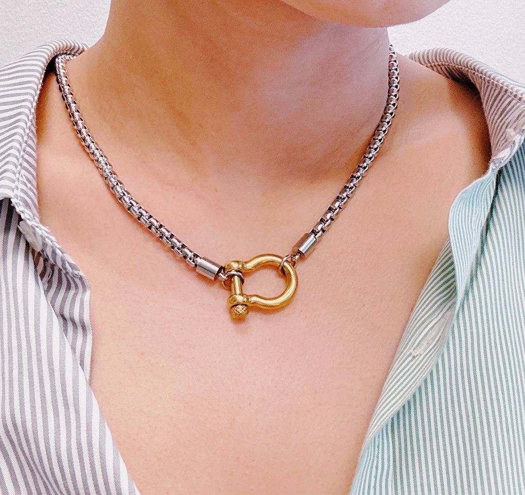Nicole Luxe Pendant Necklace