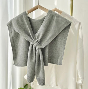 Anna Pull Through Shawl in Smoke