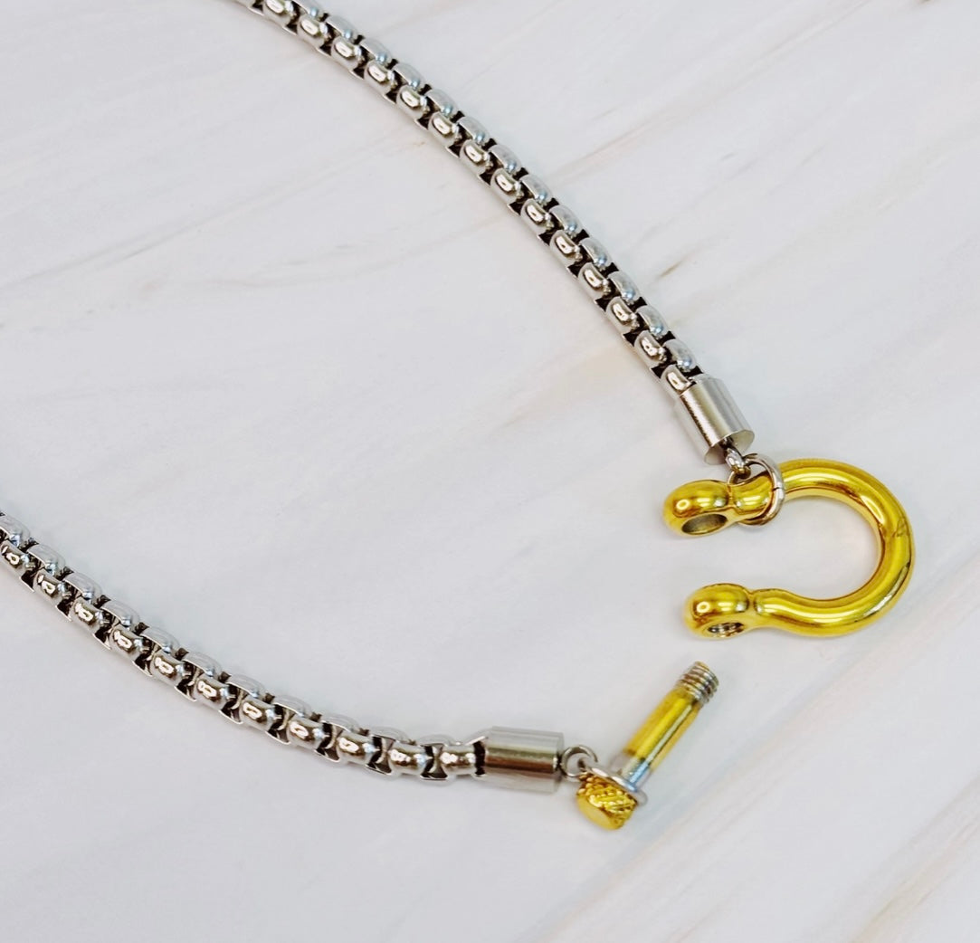 Nicole Luxe Pendant Necklace