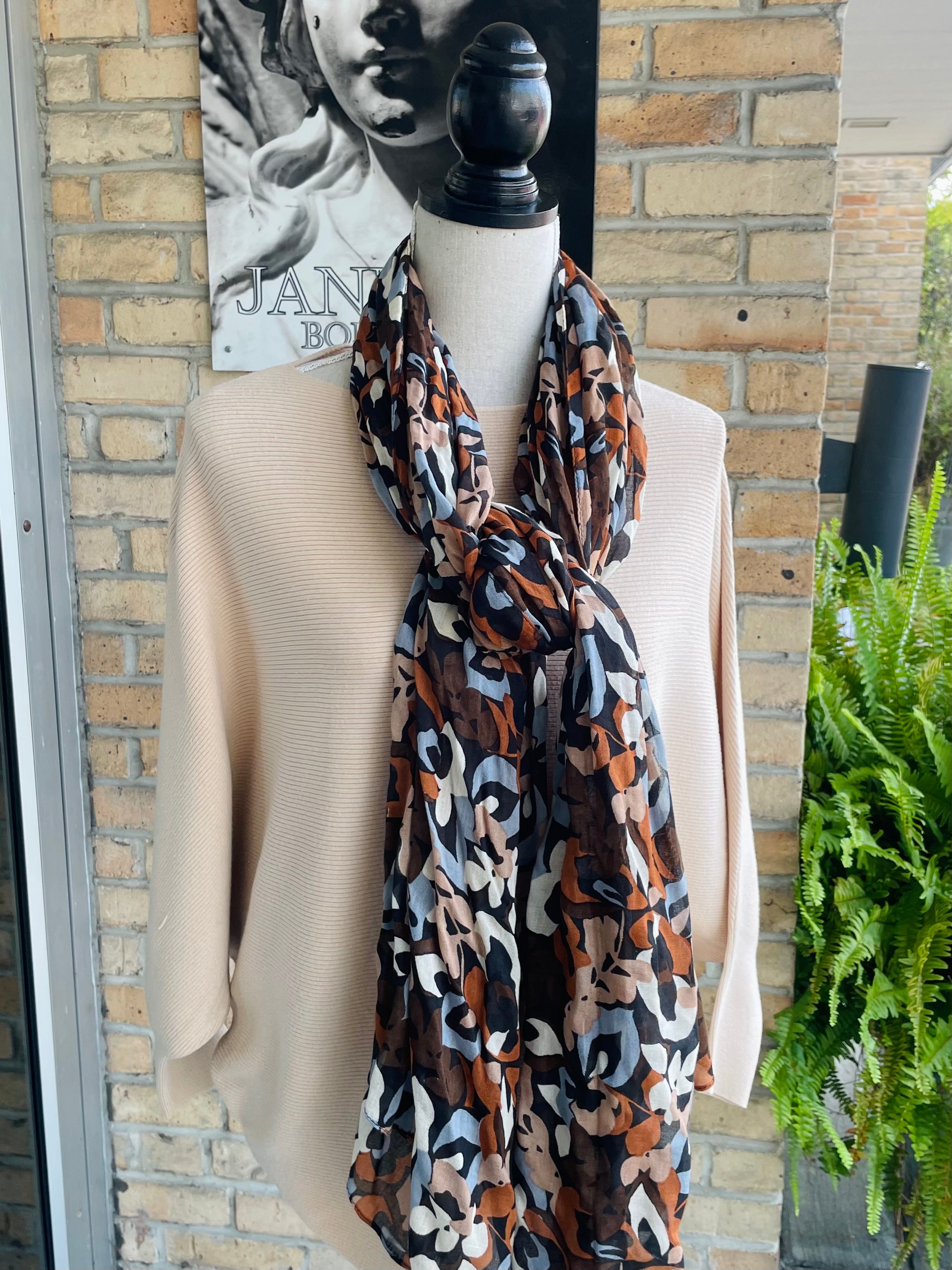 Jennifer Scarf