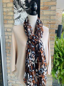 Jennifer Scarf