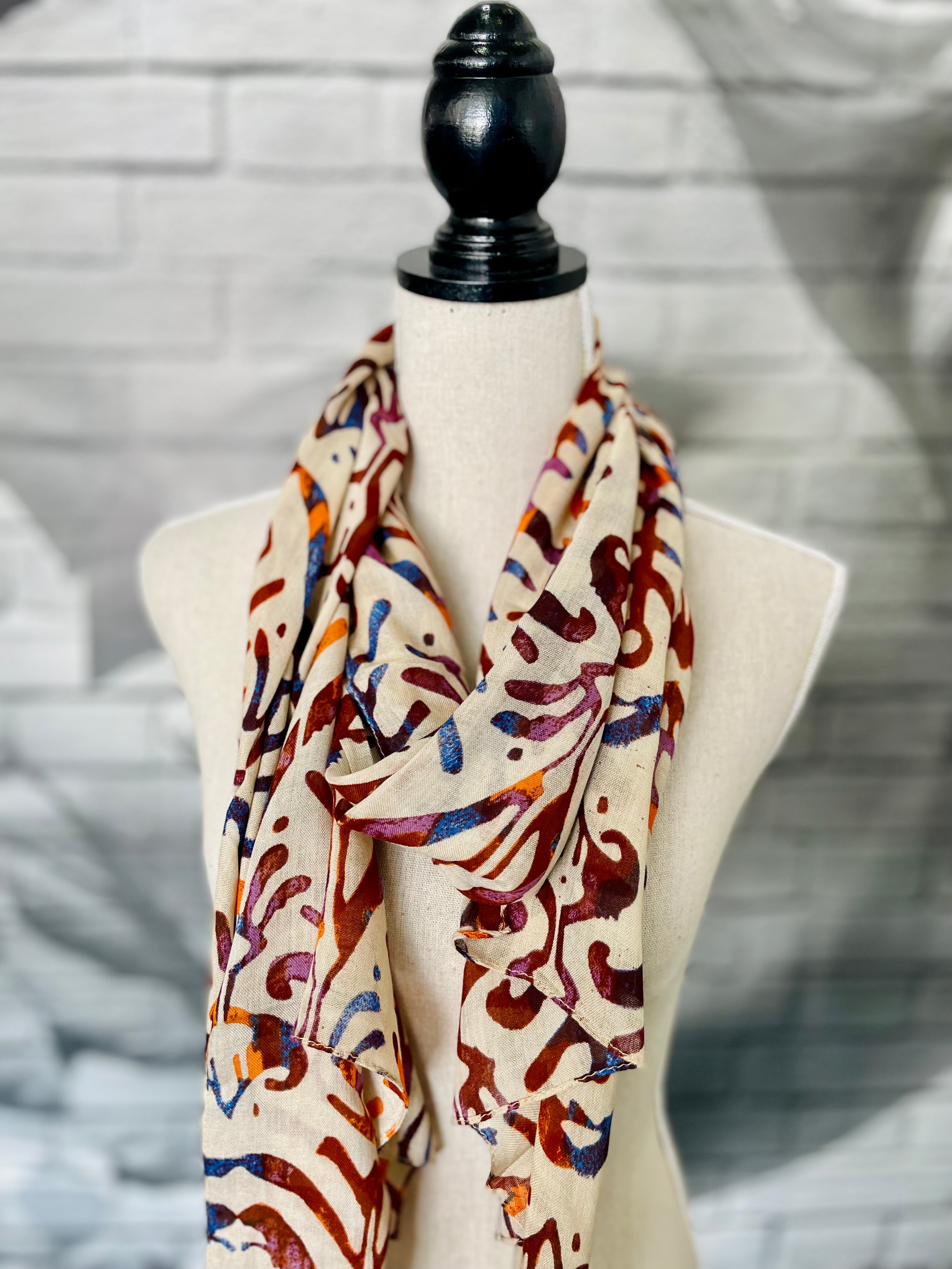 Petra Scarf