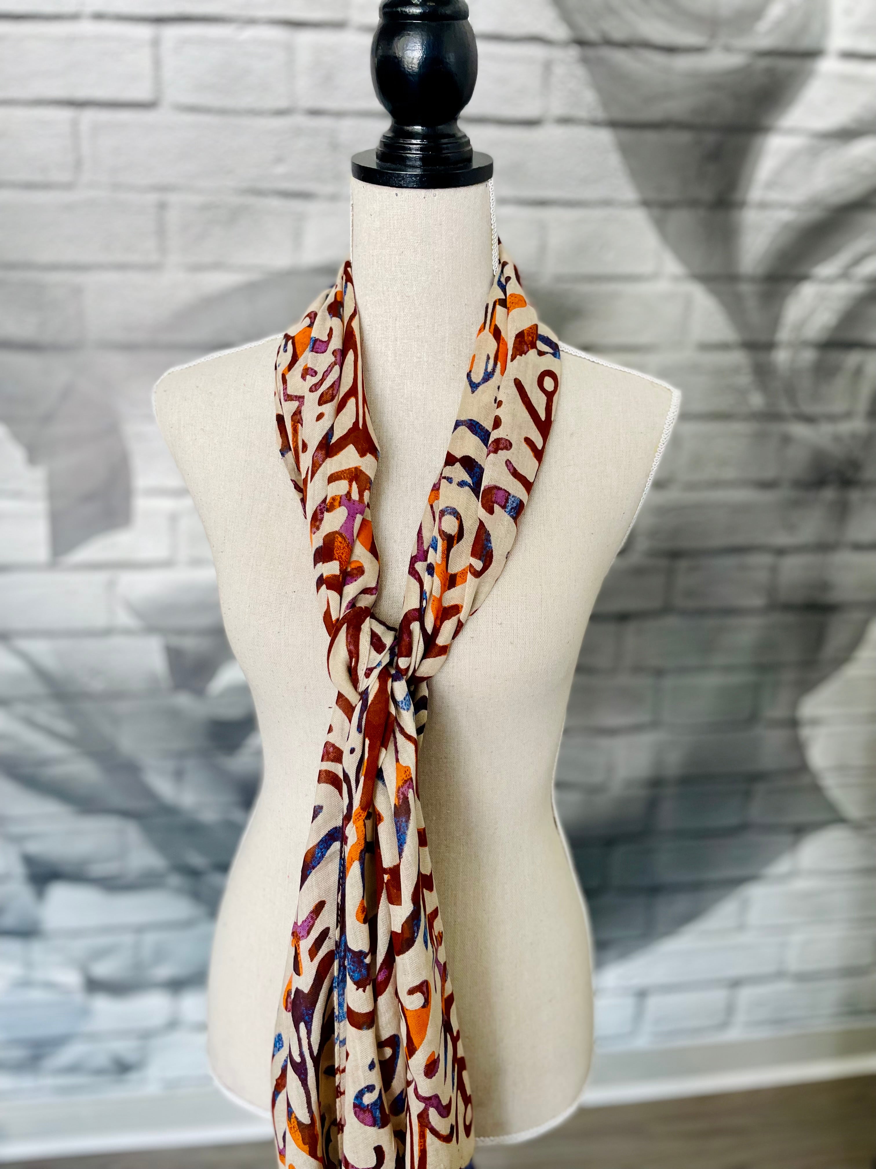 Petra Scarf