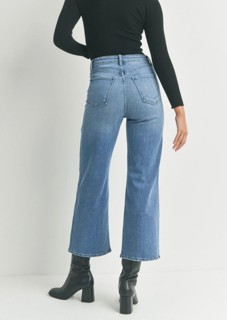 High Rise Cargo Pocket Wide Leg in Medium Denim