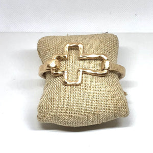 Cross Bracelet in Gold