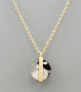 Adele Short Pendant Necklace in Marble