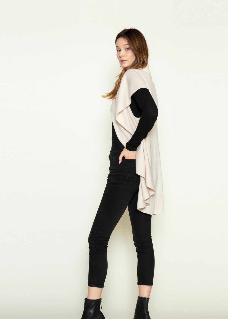 Veronica Vest in Cream